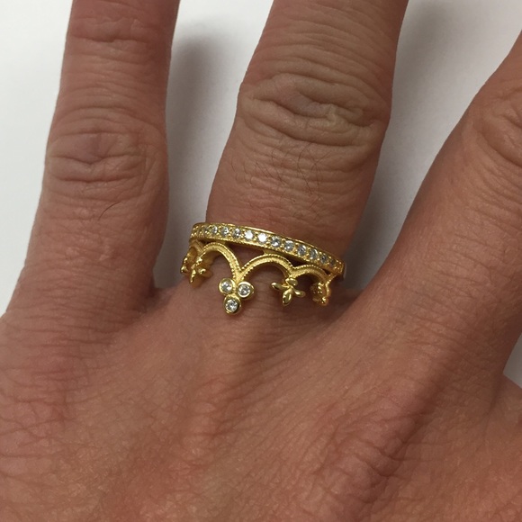 Sterling silver 925 crown dainty  princess ring - Picture 7 of 8